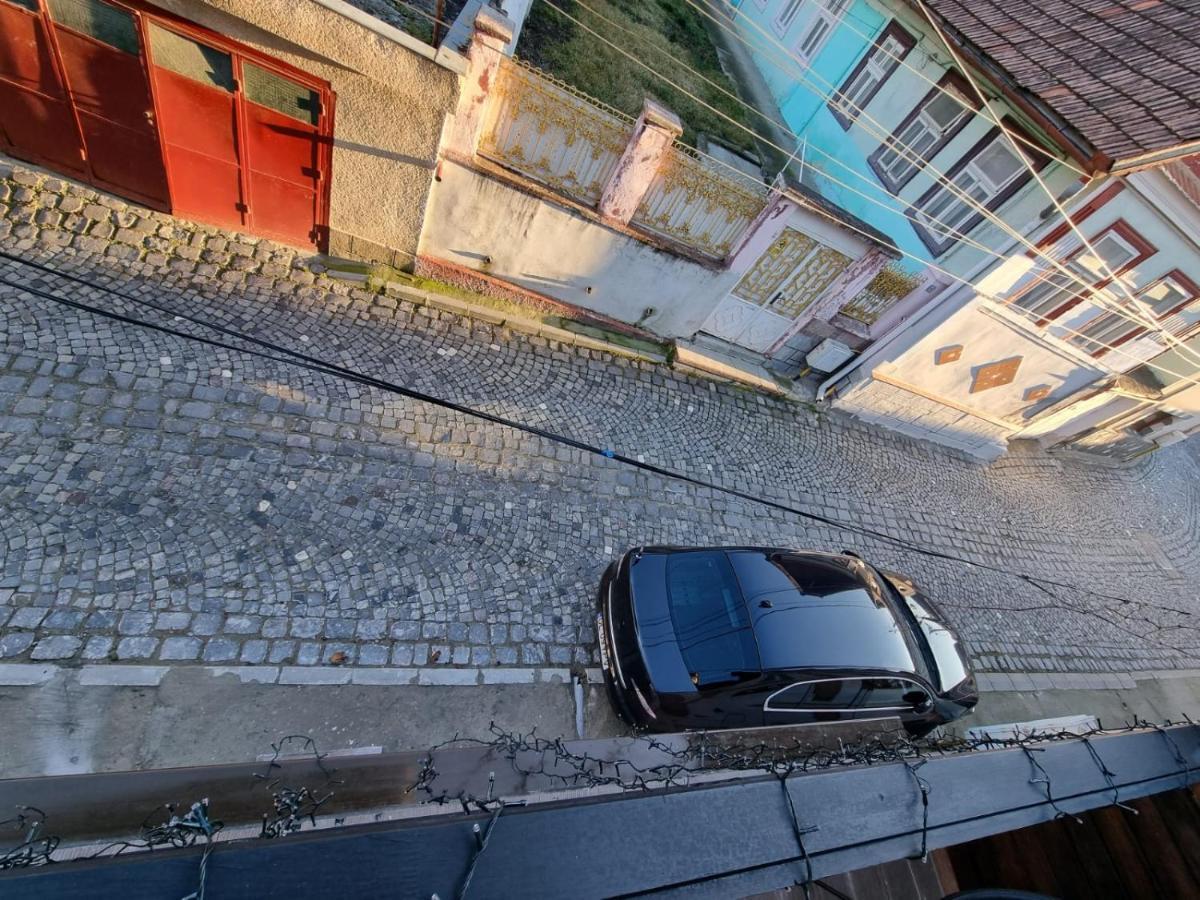 Casa Chiper - Apartament Etaj 1 Braşov Exteriör bild
